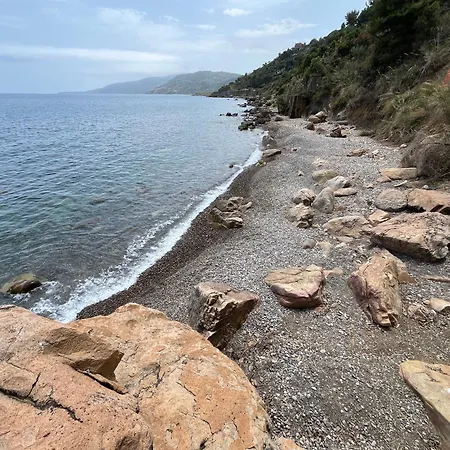 Sea House 102 체팔루